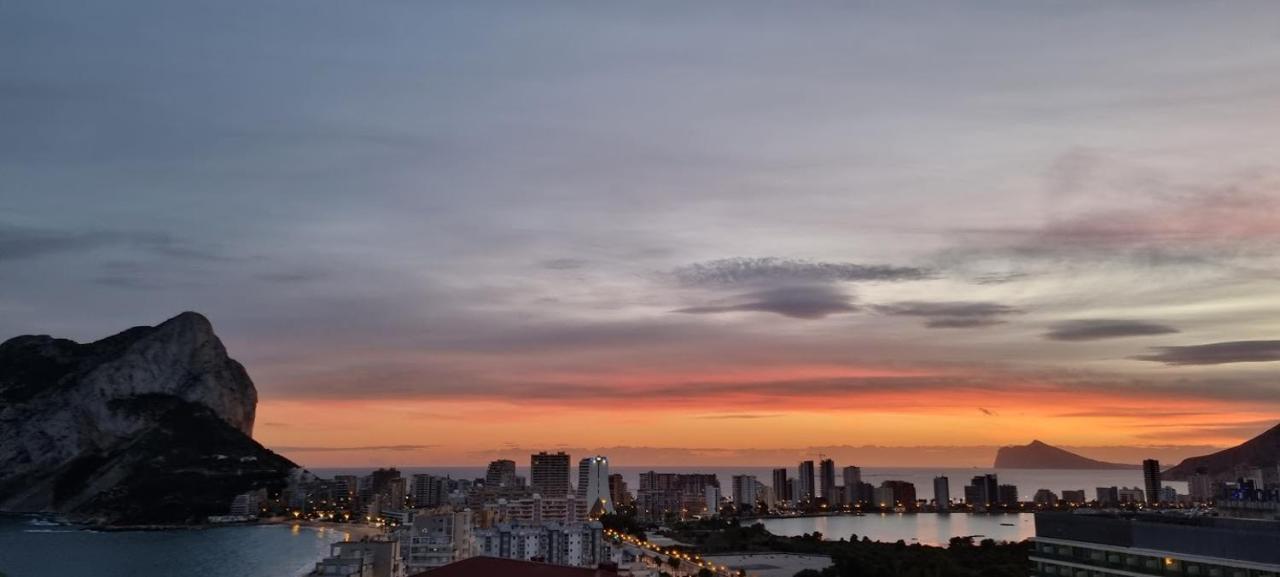 Esmeralda Suites Sunrise Con Piscina Calpe Buitenkant foto